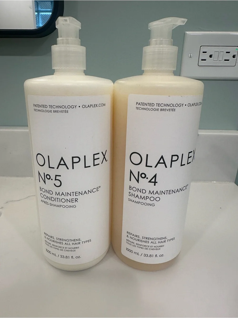 OLAPLEX No.4 & No.5 Bond Maintenance Shampoo and Conditioner - White Cream